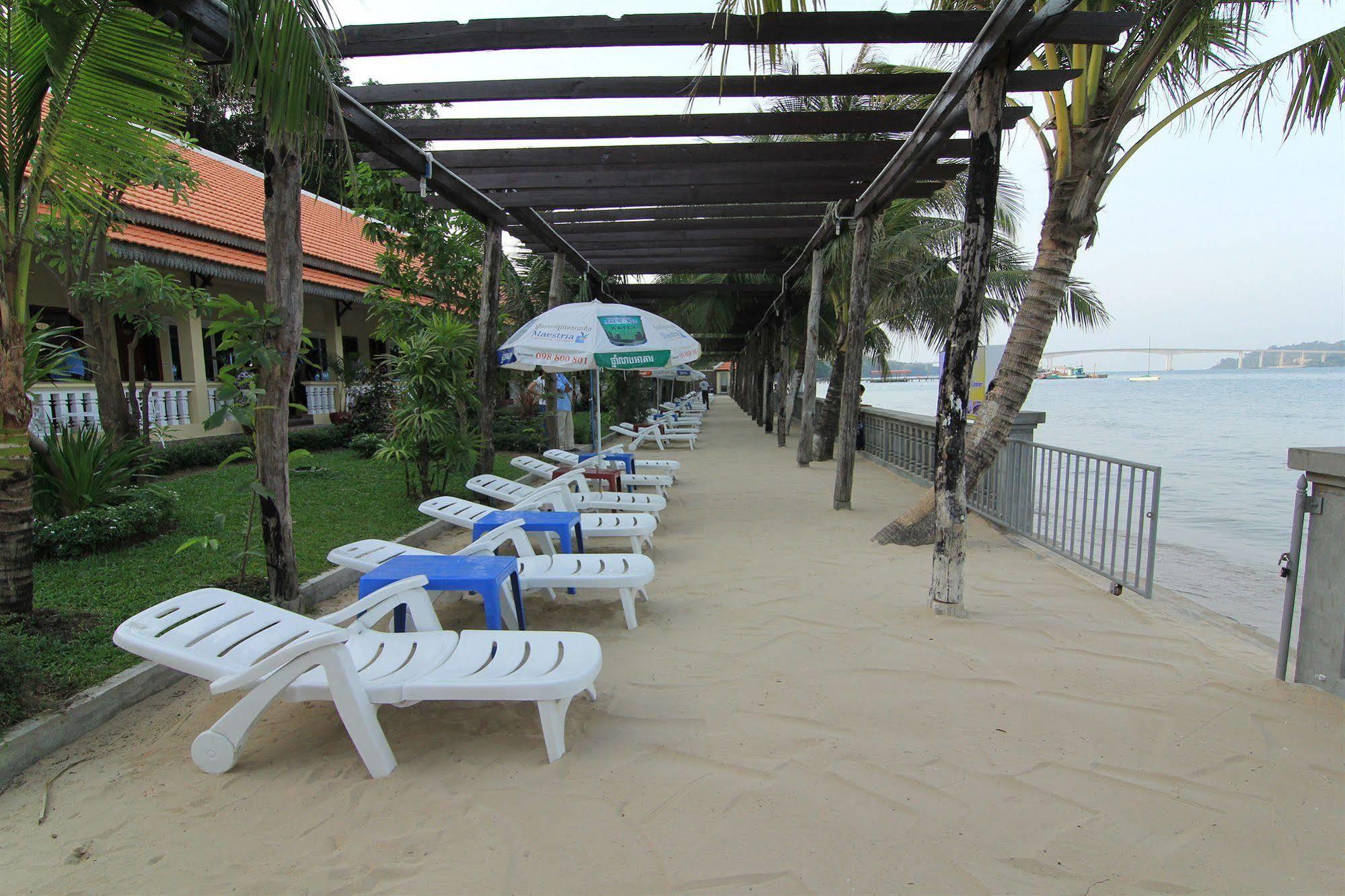 The Rich Resort And Casino Сиханоуквил Екстериор снимка